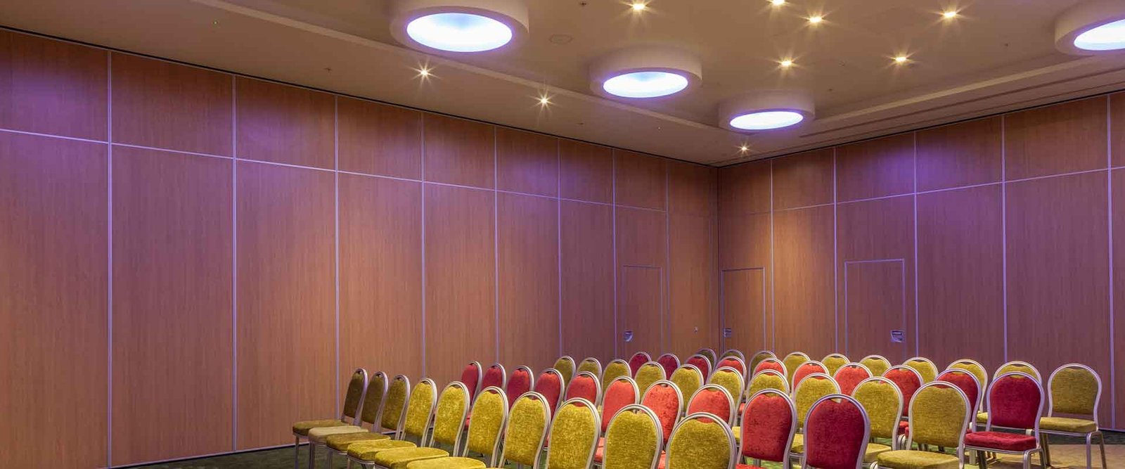 High-Quality Glass Partitions & Movable Walls